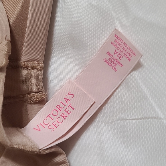 Victoria's Secret Nude no wire 32A - Picture 3 of 3
